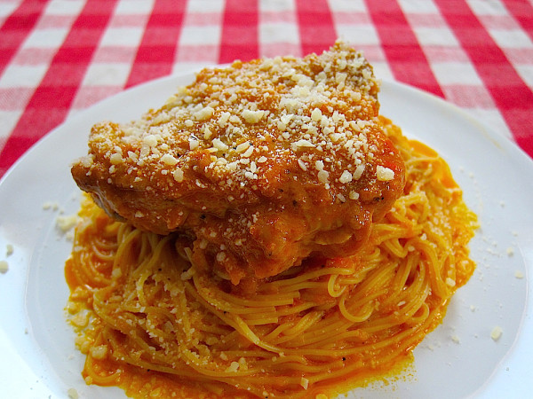 Tallarin con Pollo, Peruvian Style Spaghetti with Chicken